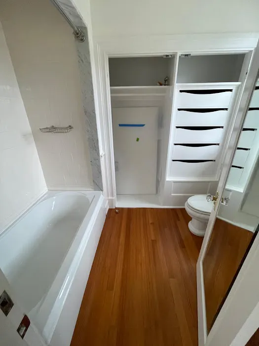 Duchesney Painting Inc Picture 1