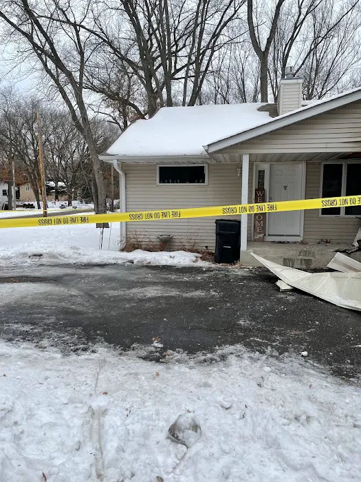 Water Damage Cleanup .AI CORP | American Restores Group Picture 1