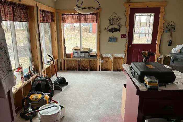 First Response Restoration Wisconsin | Water | Roofing | Mold | Siding | Gutters Picture 1