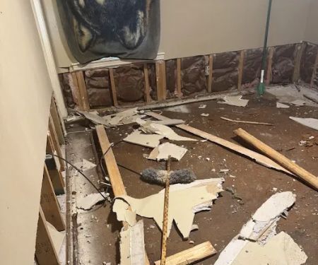 DEC FIRE & WATER RESTORATION