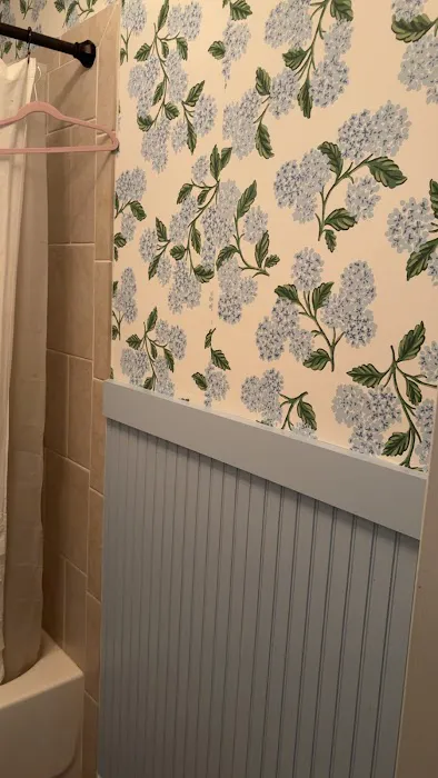 BERDUO MARTINEZ PAINTING LLC Picture 5