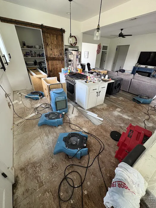 Rescue Restoration LLC Picture 3