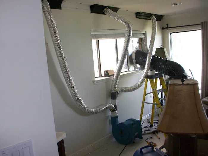 Veritas Restoration & Mold Remediation Picture 1