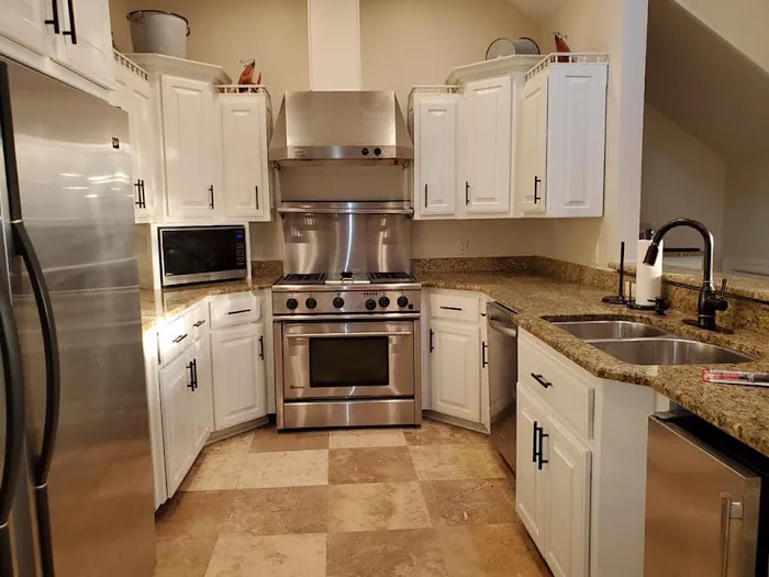 Red Carpet Flood Restoration LLC Picture 1