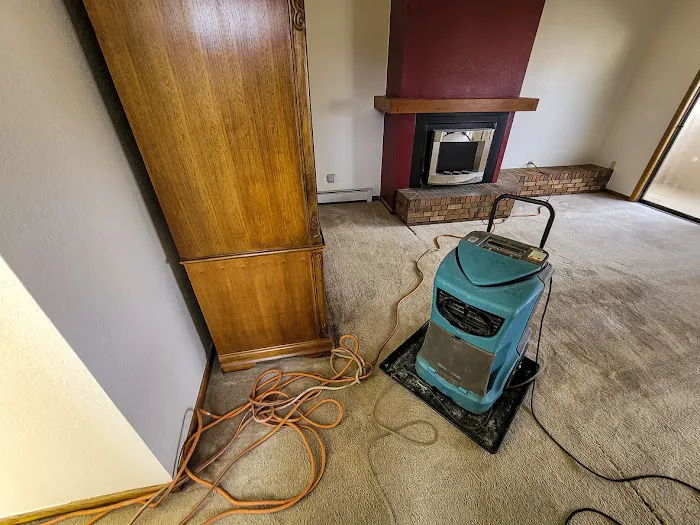 Hat Creek Restoration LLC Picture 4