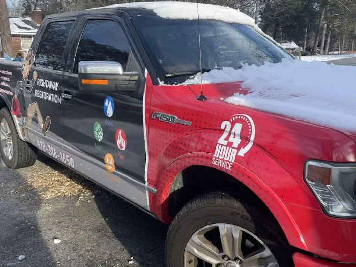 RightAway Restoration Picture 3