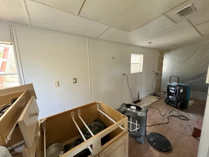 Pinnacle Carpet Cleaning & Restoration Solutions Picture 1