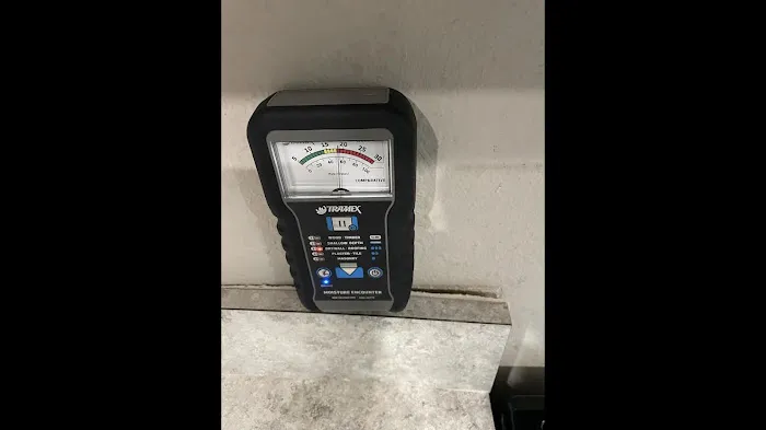 JRG Mold Inspection and Testing Picture 5