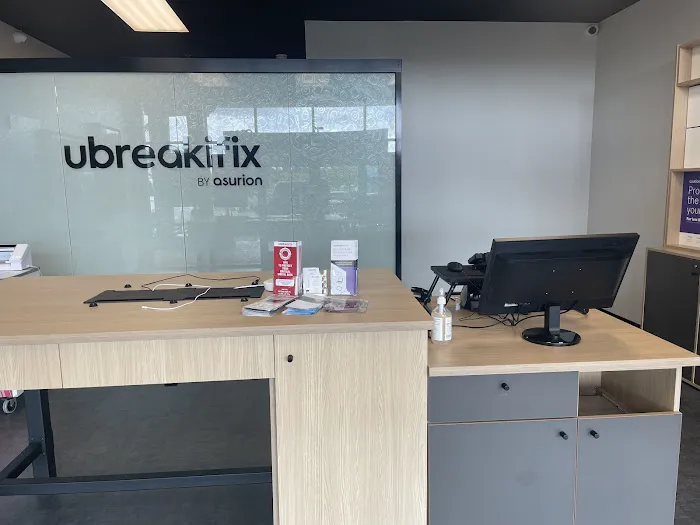 uBreakiFix - Phone and Computer Repair Picture 6