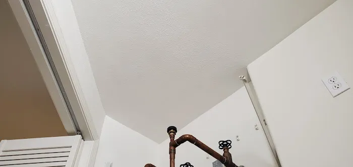 HONOLULU DRYWALL REPAIR Picture 5