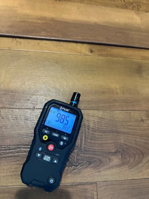 Water Damage Cleanup Team Picture 3