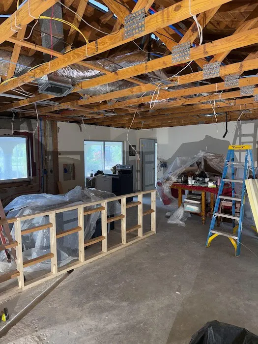 Water Damage Cleanup Team Picture 1