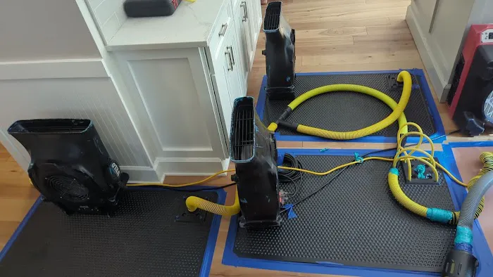 Premier Emergency Water Removal Picture 1