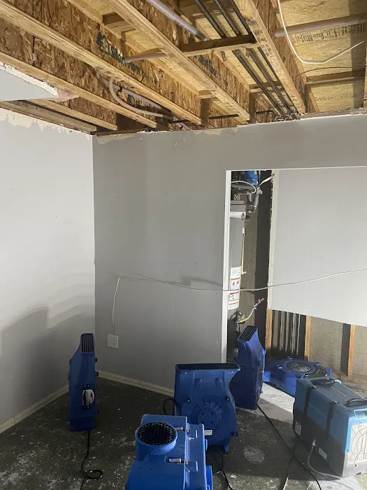 Aqua Damage Restoration LLC Picture 10