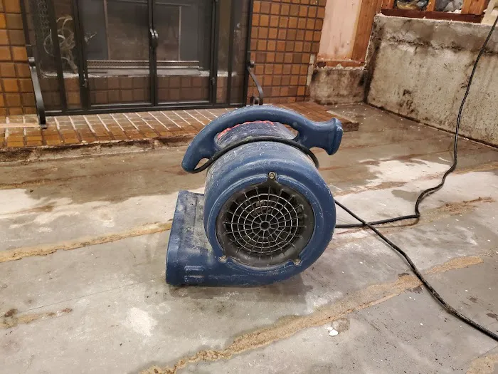 Service Pros & Asbestos Picture 3