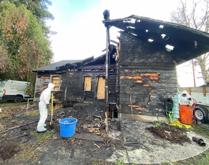 Cleaner Guys Picture 8