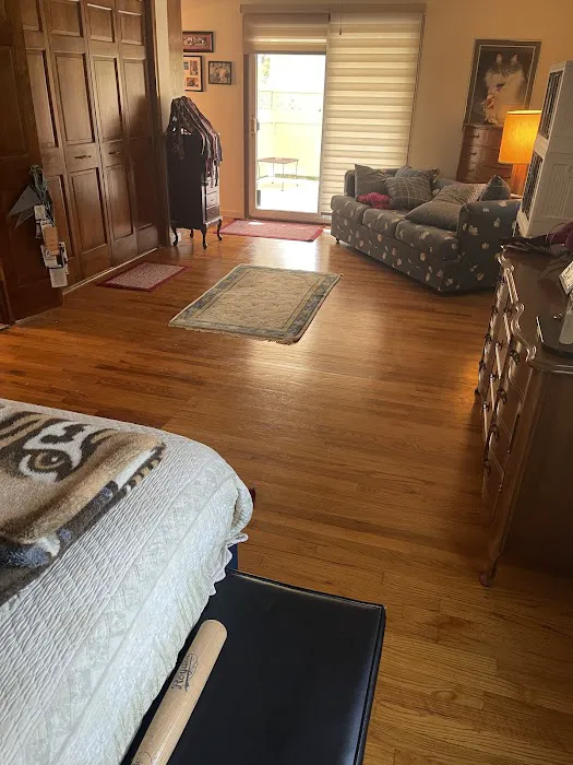 Big Red's Guaranteed Clean Picture 5