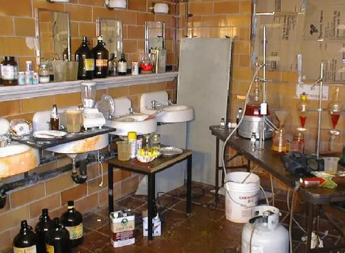 AEI Decon Meth & Mold Remediation Picture 9