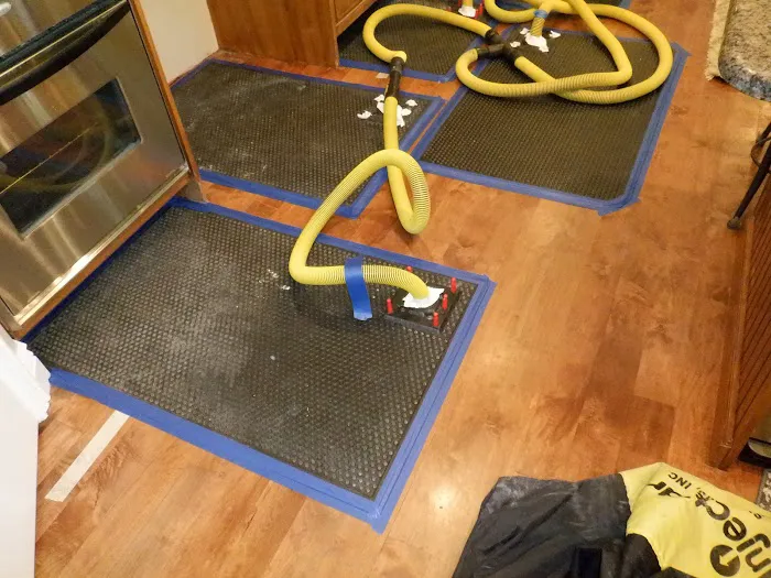 Floodsmen Disaster Cleanup Picture 9