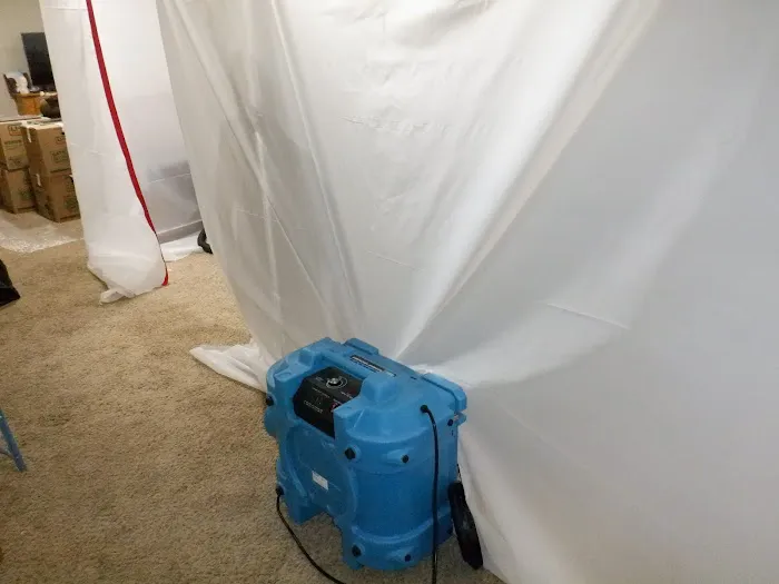 Floodsmen Disaster Cleanup Picture 2