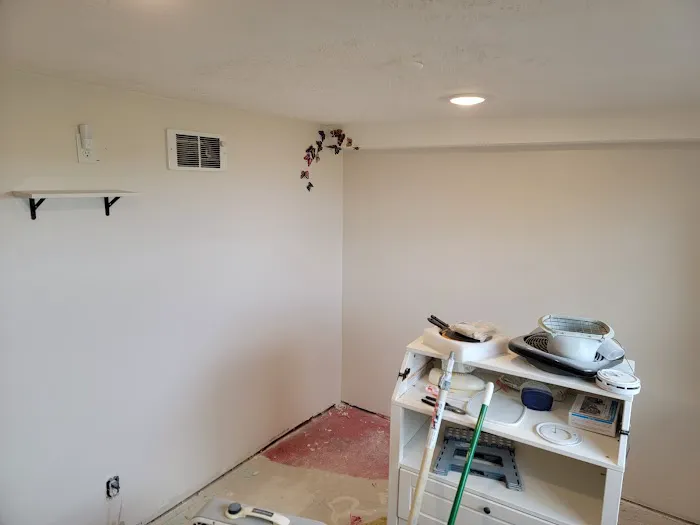 Logan Drywall & Floors Picture 7