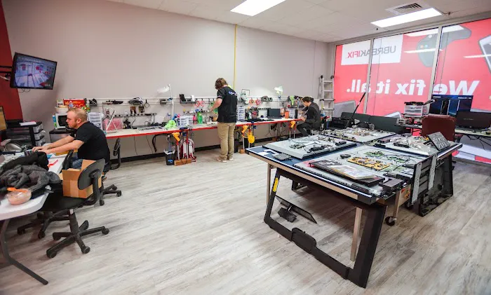 uBreakiFix - Phone and Computer Repair Picture 3