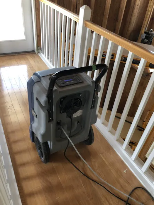 Industry Icon Cleaning & Resoration Inc Picture 10