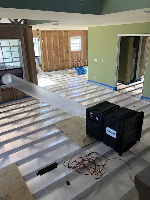 Industry Icon Cleaning & Resoration Inc Picture 7