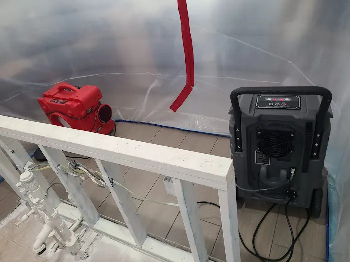 Premium Water Restoriation Picture 1