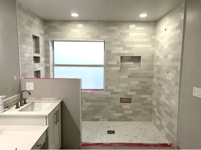 DA Construction Inc Picture 1