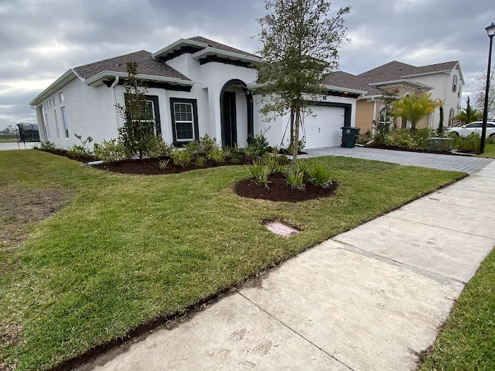 Hands Of Green LLC Picture 7