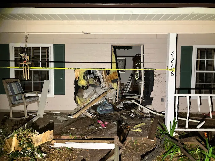 1-800-BOARDUP of North Florida Picture 3