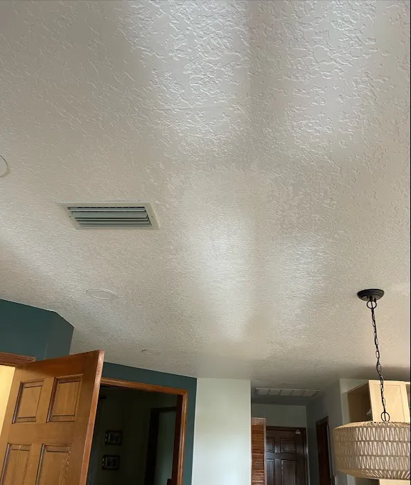 Hole In The Wall Drywall Repair of Polk County Picture 7