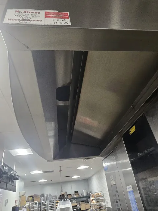 Mr. Xtreme Electric and Hood Cleaning Picture 7