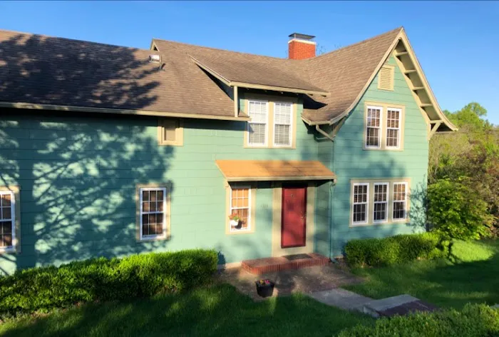 B&W Painting Service Picture 3