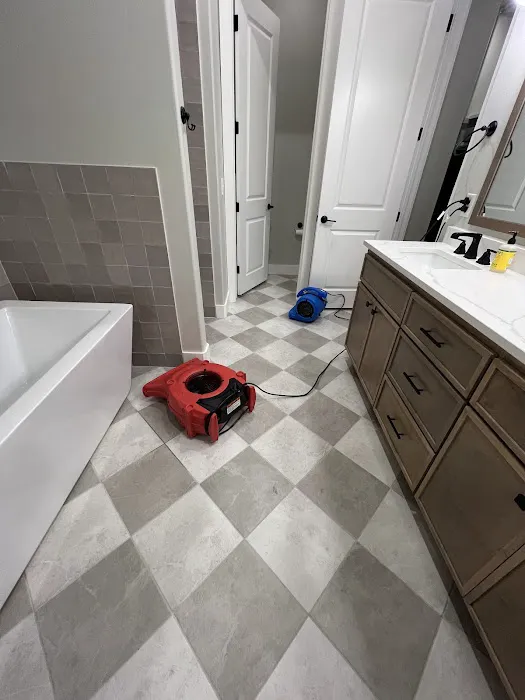 Edmond Water Damage Restoration Picture 3