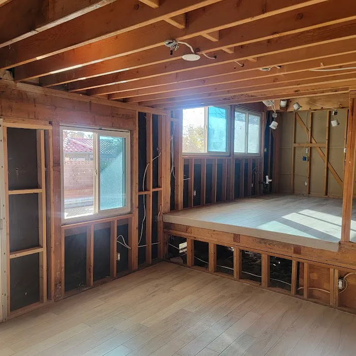 SOS Property Picture 5