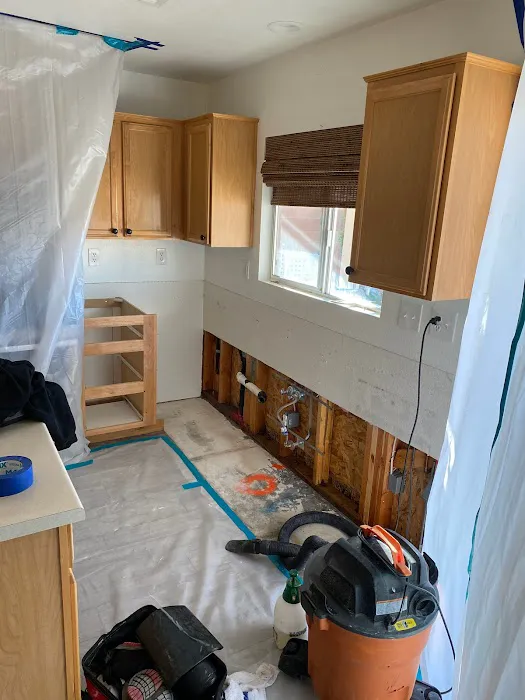 Water Damage Professionals Picture 3