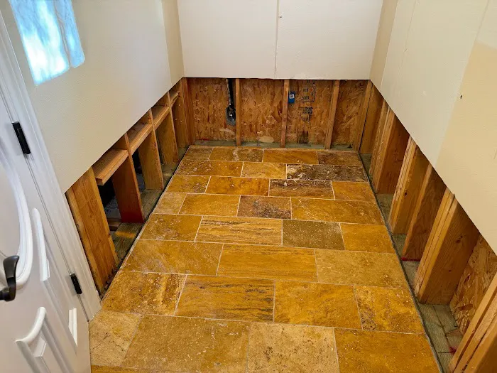 AMERICAN FLOOD RESPONSE, LLC Lic.0090864 Picture 8