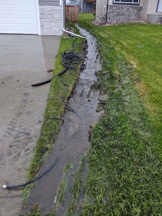 Crew Restoration & Construction Inc. Picture 3