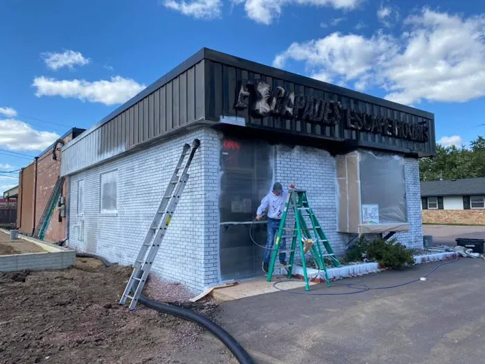 605 Painting Picture 1