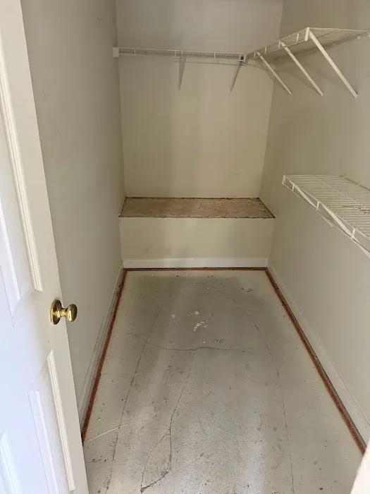 Econ Biohazard Services Picture 6