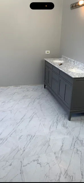 Royal Touch Restoration LLC Picture 4