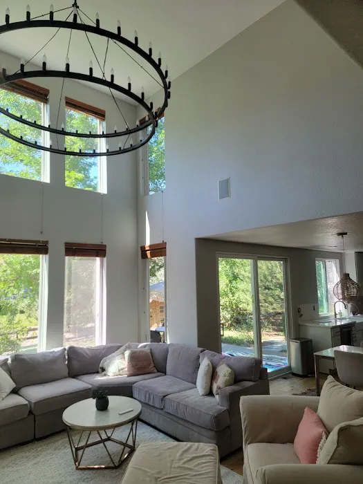 Green Gable Picture 9