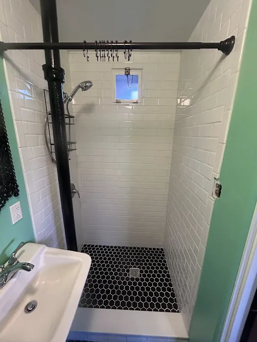 Construction With Perks Picture 4