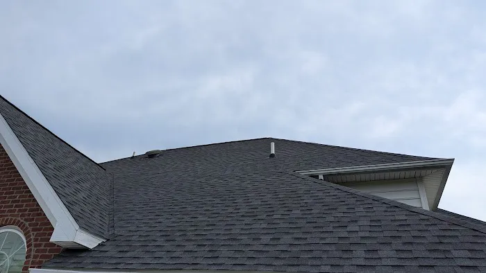 UPRIGHT CONSTRUCTION Picture 1