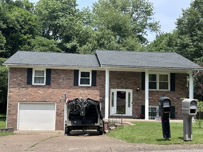 UPRIGHT CONSTRUCTION Picture 9