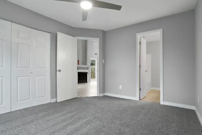 UPRIGHT CONSTRUCTION Picture 8