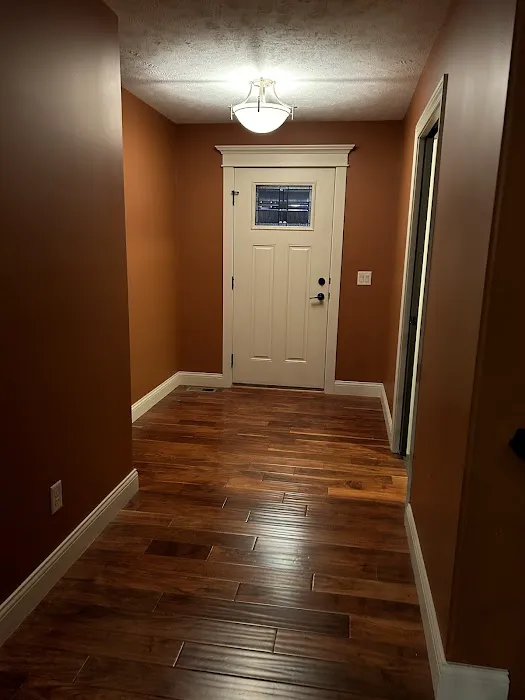 Central Illinois Painting & Decorating, LLC Picture 1