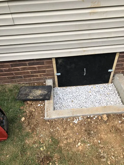 Crawl Space Techs Picture 10